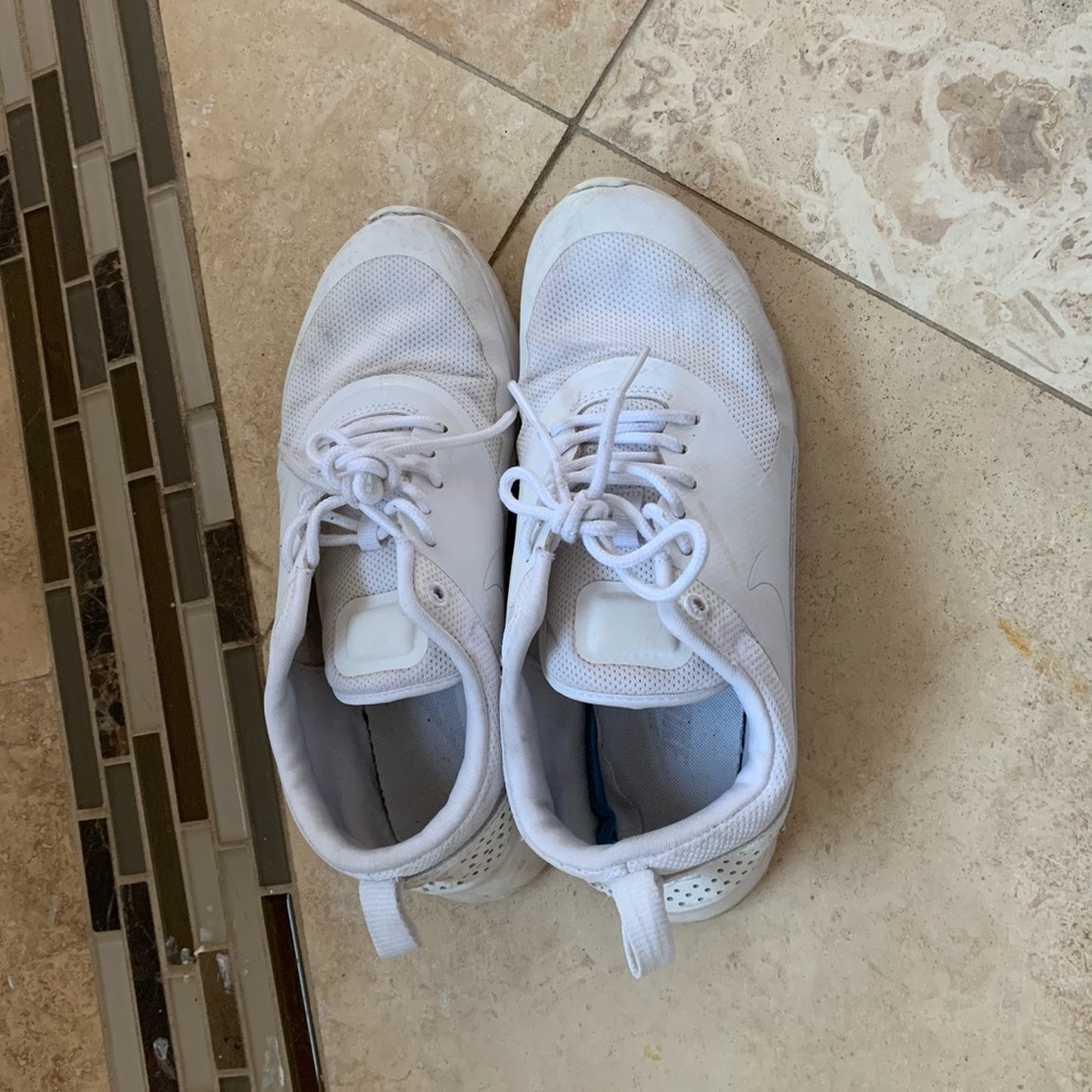 Nike Women Sneakers - Picture 2 of 3